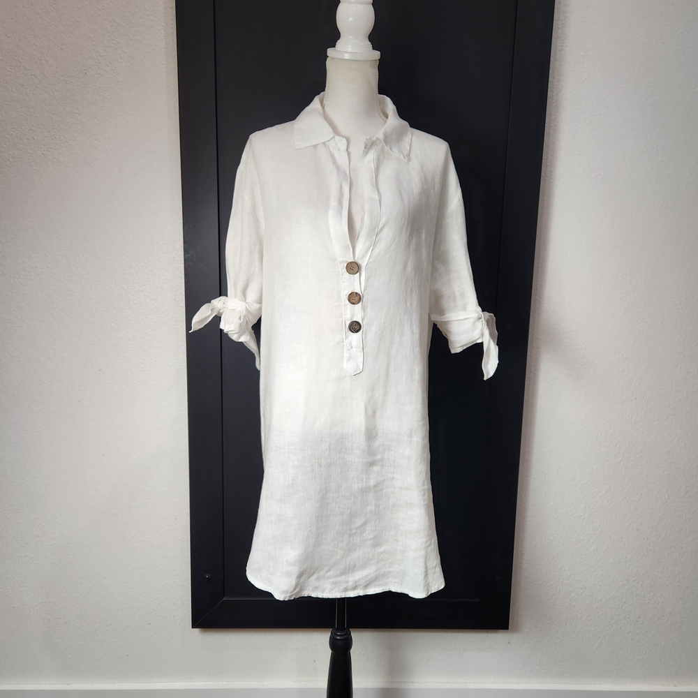 Elegant White Button-Up Women's Top